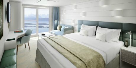 MS HANSEATIC inspiration - French Balcony